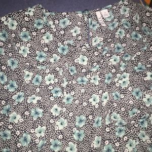 Elle Easy Swing Blouse